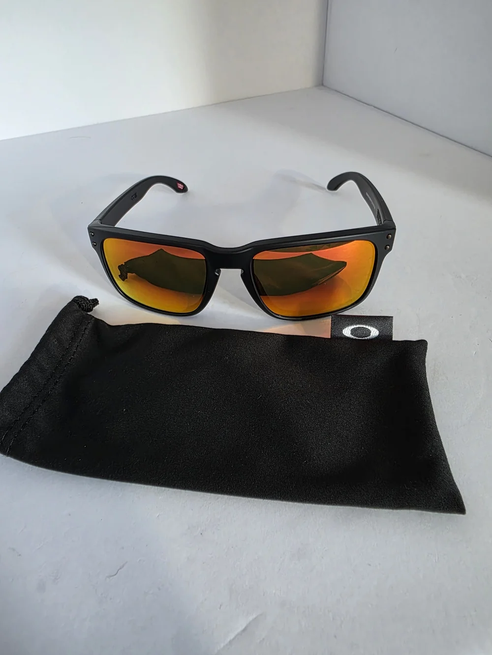 NEW Oakley Holbrook Men's Sunglasses